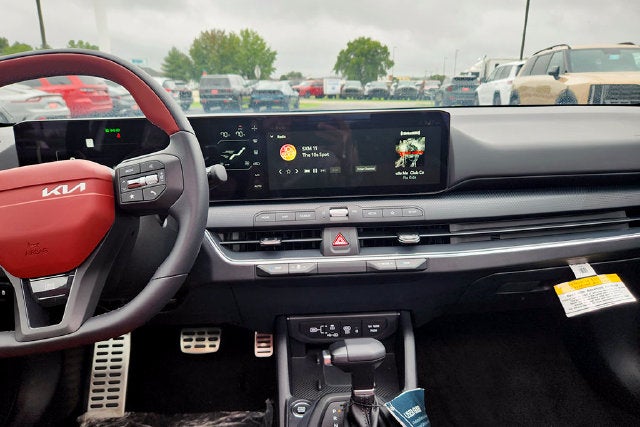 2026 Kia K4 GT-Line Turbo - Photo 8