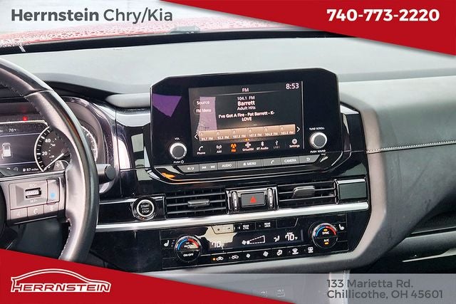 2022 Nissan Pathfinder SV