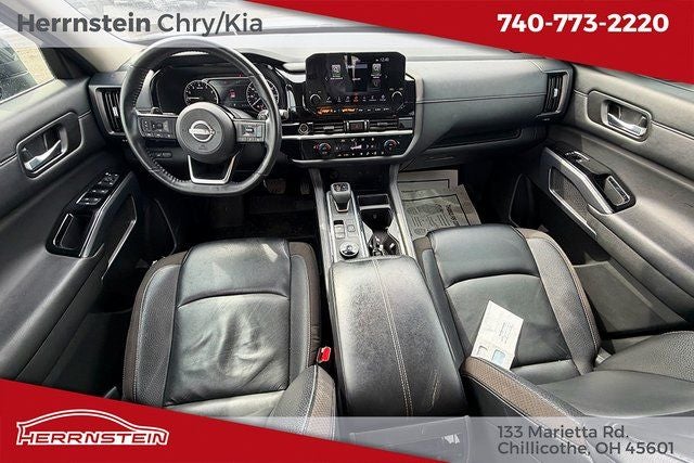 2023 Nissan Pathfinder SL