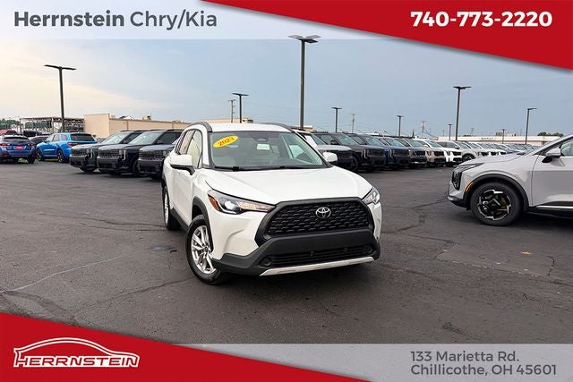 2023 Toyota Corolla Cross LE