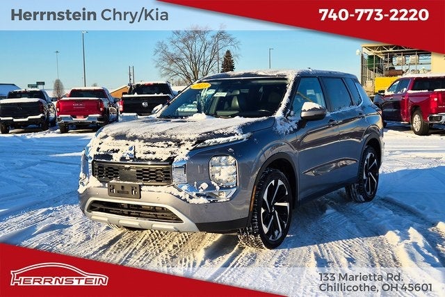 2023 Mitsubishi Outlander SE