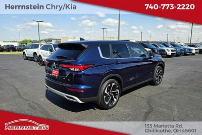 2024 Mitsubishi Outlander SE