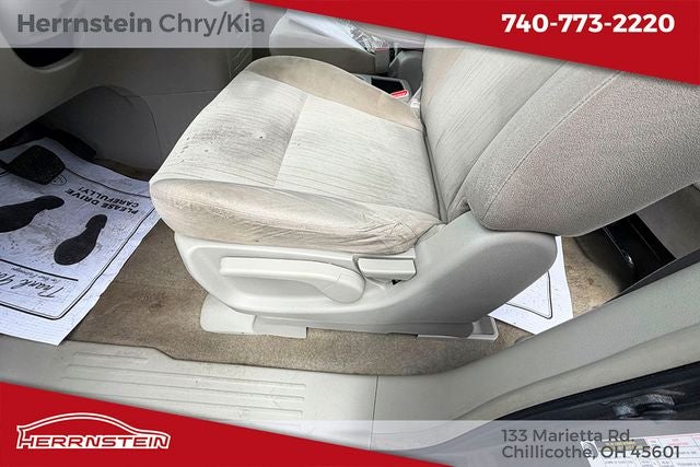 2015 Nissan Quest SV