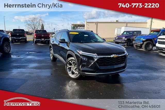 2025 Chevrolet Trax LT