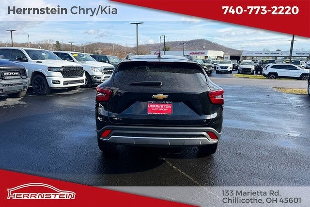 2025 Chevrolet Trax LT