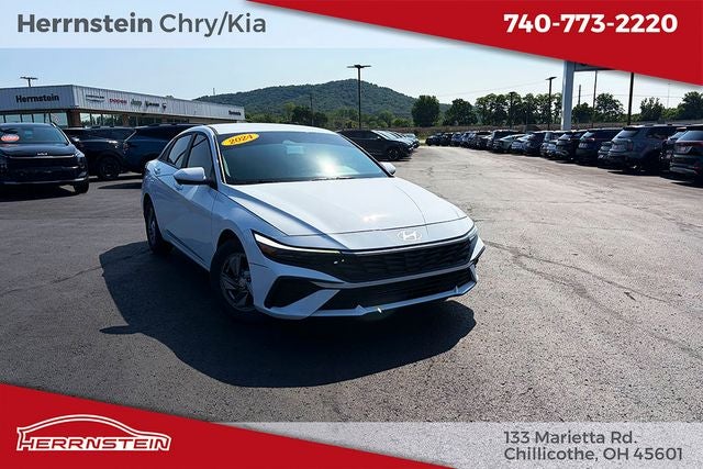 2024 Hyundai Elantra SE