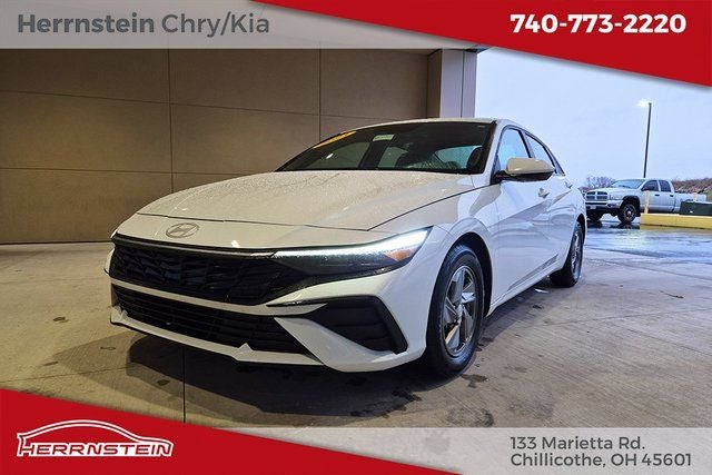 2024 Hyundai Elantra SE