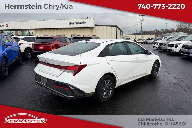 2024 Hyundai Elantra SEL