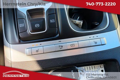 2024 Kia Carnival LX