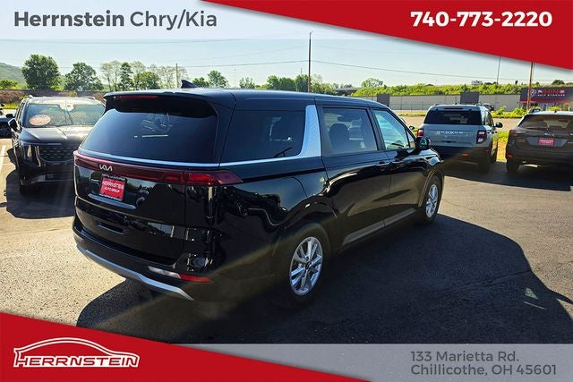 2024 Kia Carnival LX