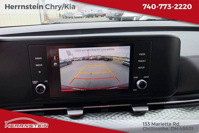 2024 Kia Carnival LX