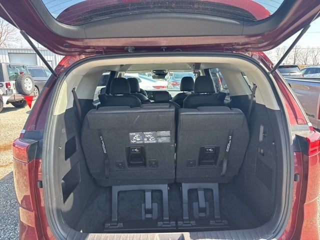 2024 Kia Carnival LX