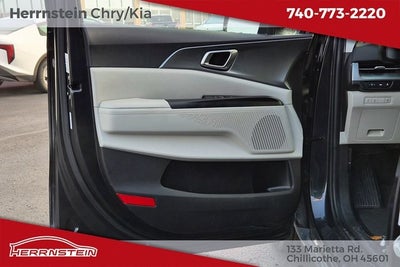 2024 Kia Carnival LX