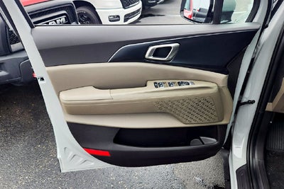2027 Kia Carnival LX