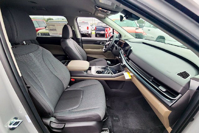 2027 Kia Carnival LX