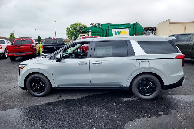 2027 Kia Carnival LX