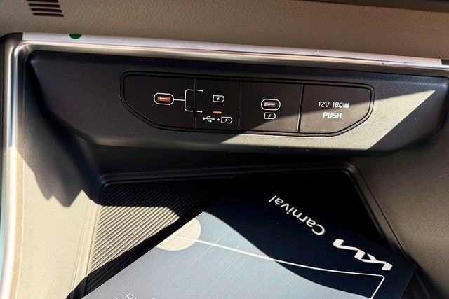 2026 Kia Carnival LXS