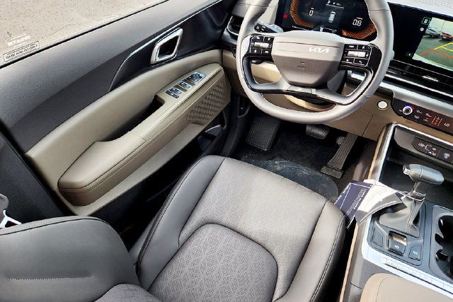 2027 Kia Carnival LXS