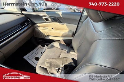 2025 Kia Carnival LXS