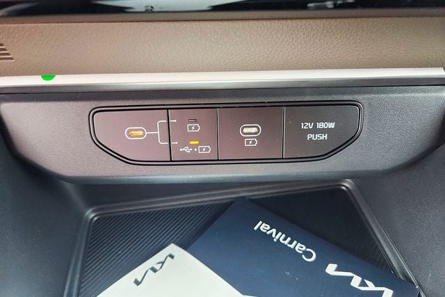 2027 Kia Carnival LX