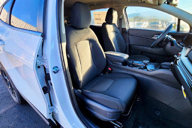 2027 Kia Sportage Hybrid LX