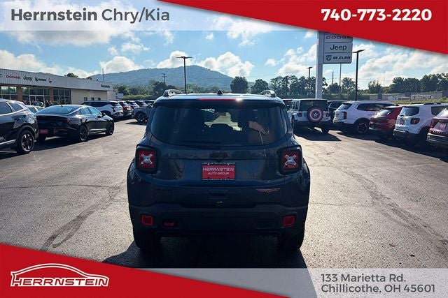 2023 Jeep Renegade Trailhawk